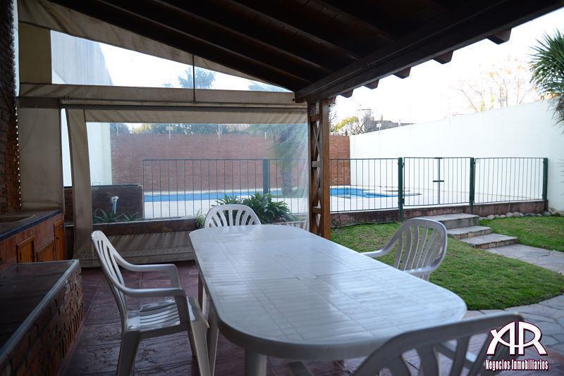 Casa en Calle Alsina, Luján 4