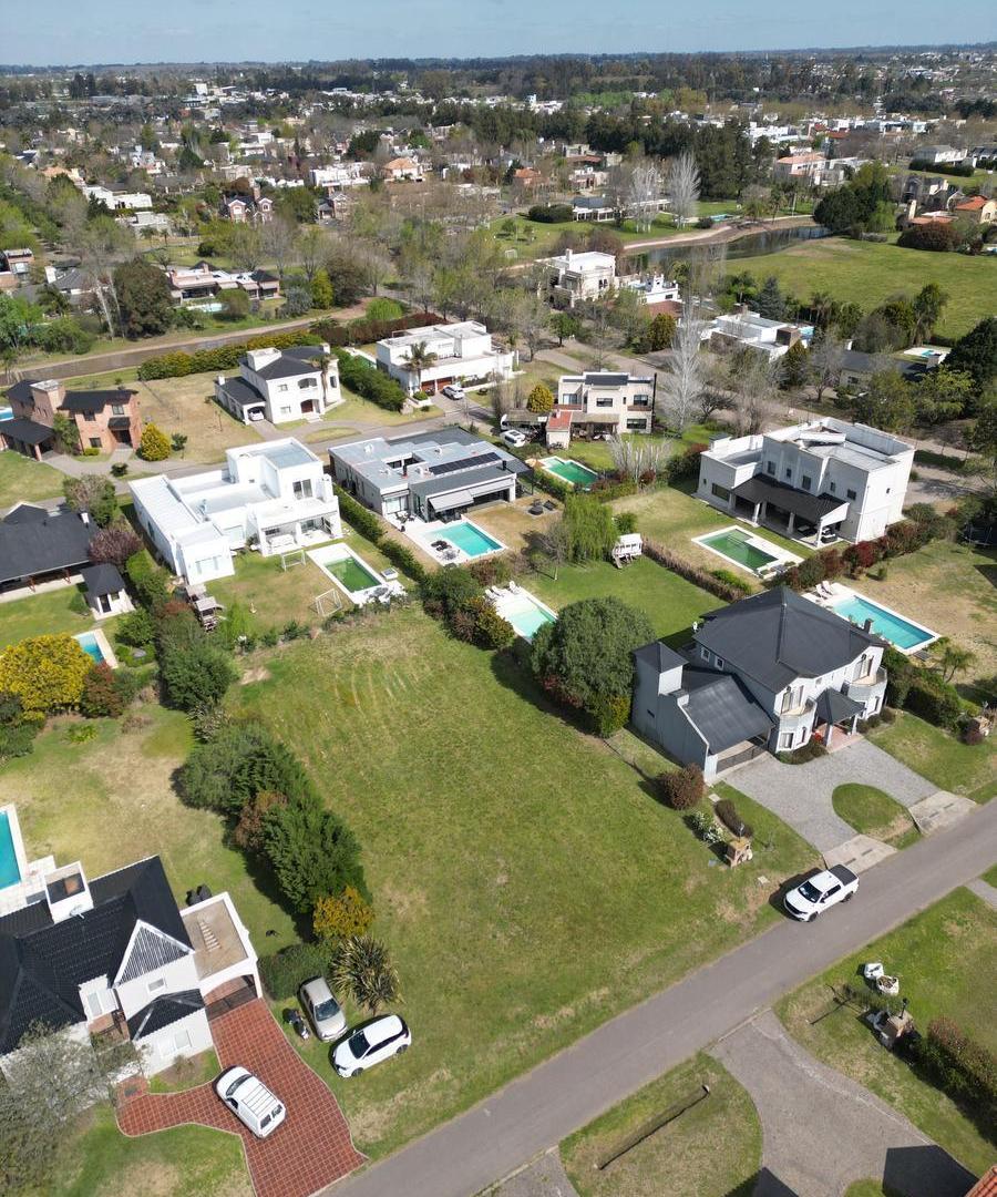 Foto de Hermoso Lote de 1000 m2 Central en La Concepcion de Lujan, imagen 1