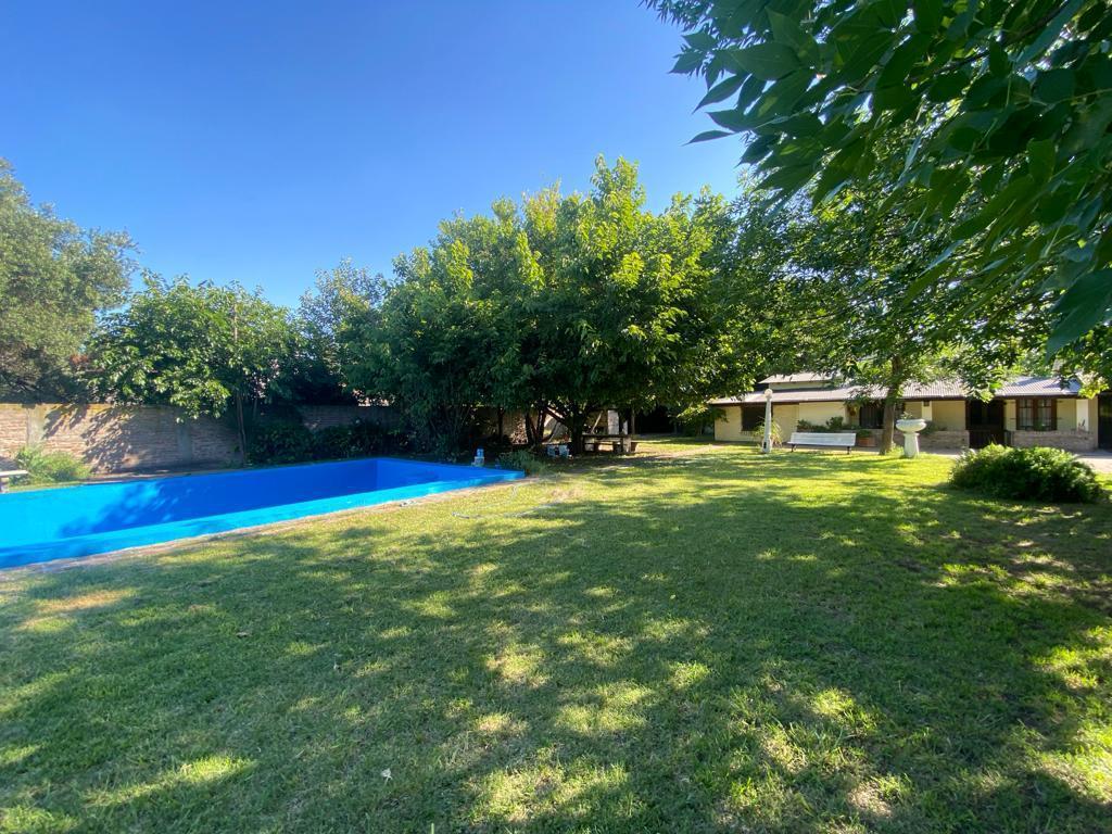 Venta Casa quinta con pileta y quincho 4 amb - Ituzaingó norte