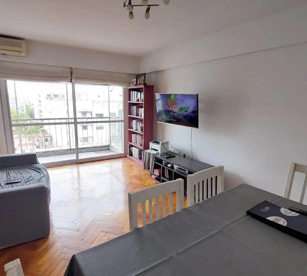Departamento 3 Amb con Cochera en Flores 2
