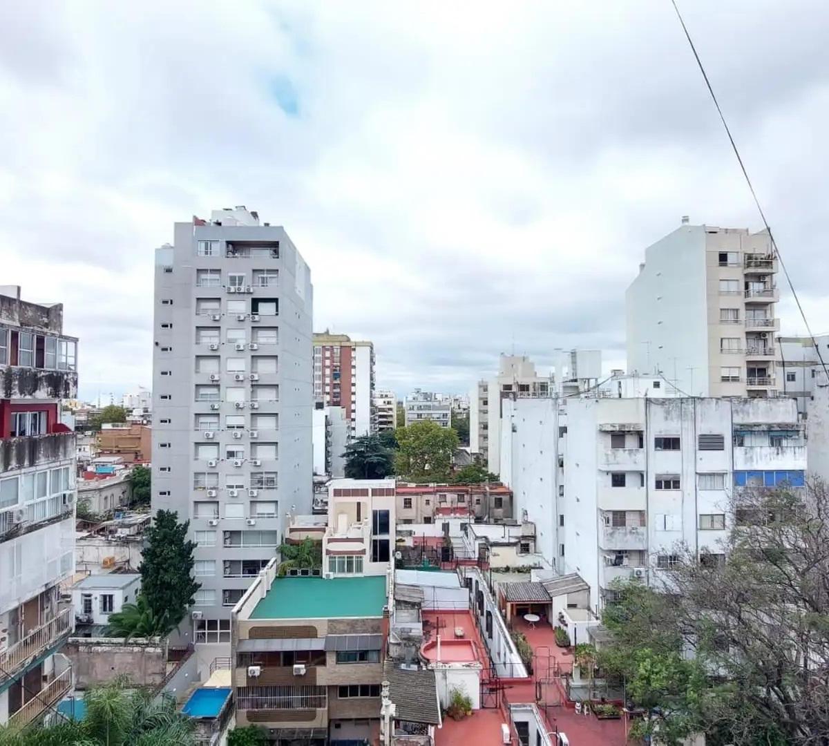 Departamento 3 Amb con Cochera en Flores 1