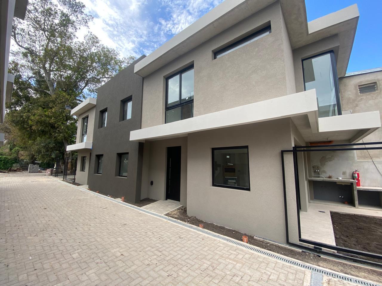 Foto de Casa en PH de 3 amb en CONDOMINIO en VENTA, Ituzaingó Norte, imagen 2