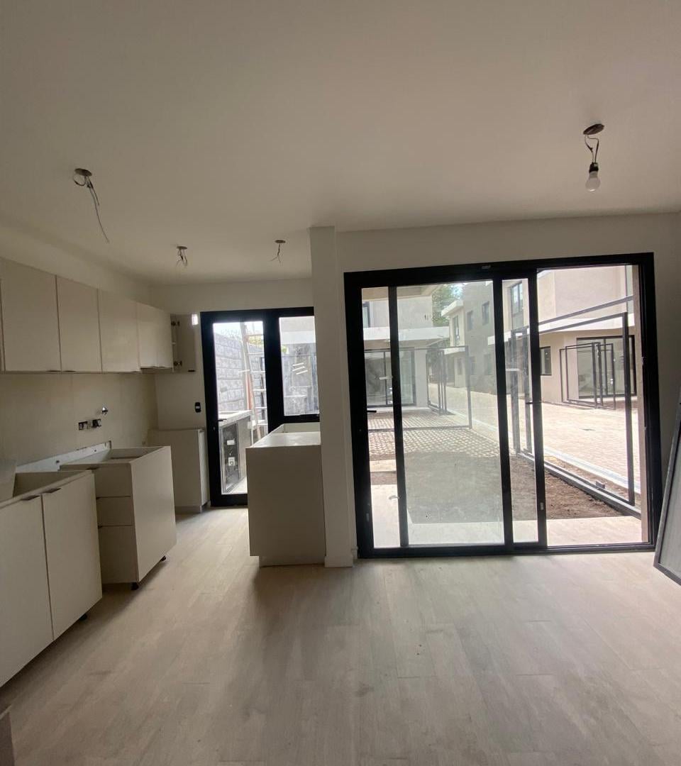 Foto de Casa en PH de 3 amb en CONDOMINIO en VENTA, Ituzaingó Norte, imagen 5