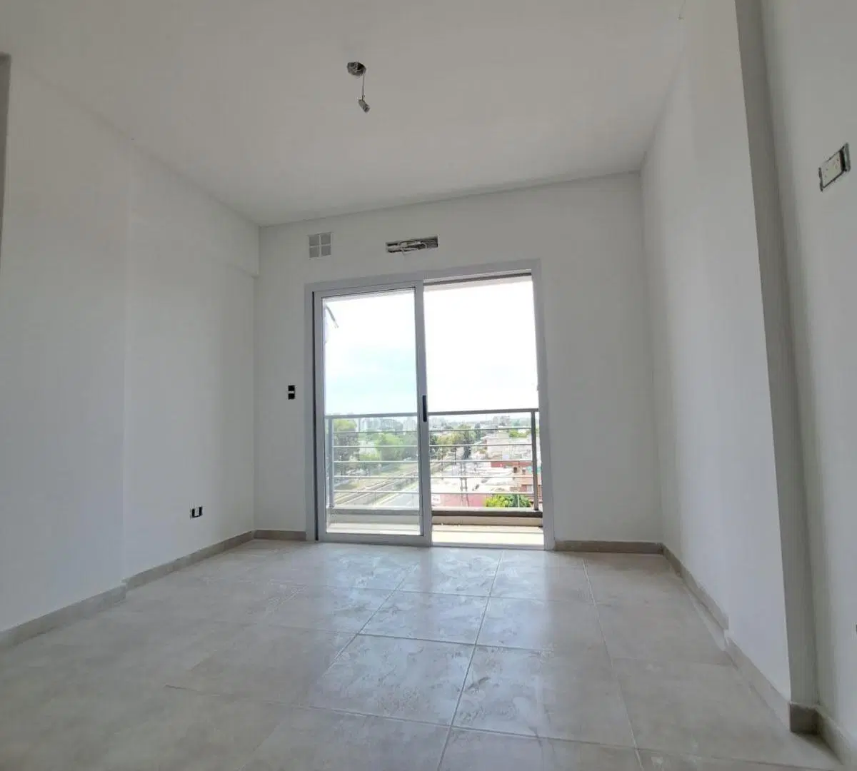 Departamento 2 amb en Alquiler en Av Rivadavia 22200, Ituzaingó Sur. 2