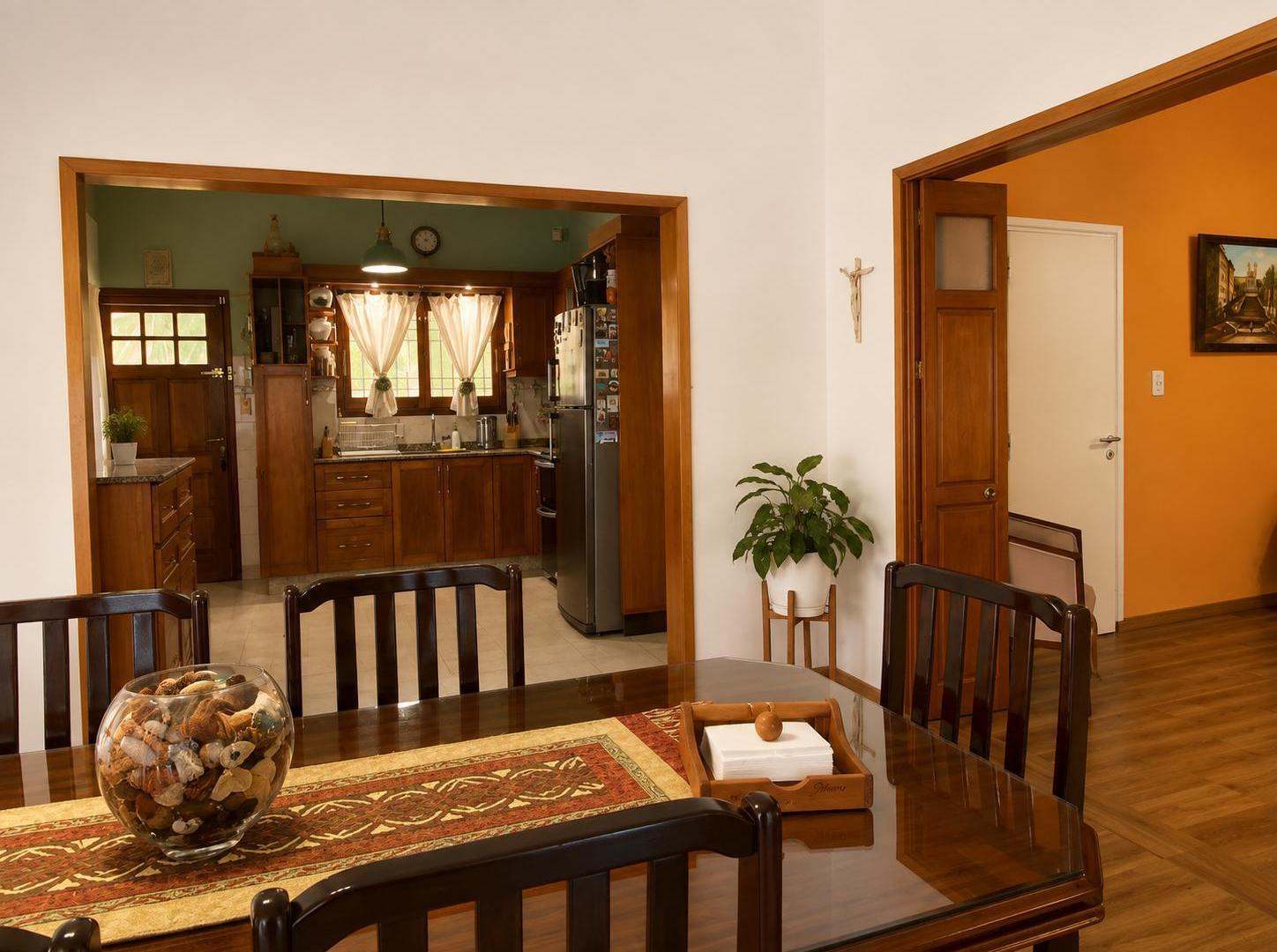 Foto de Casa en VENTA, 4 ambientes. Ituzaingó Norte, imagen 3