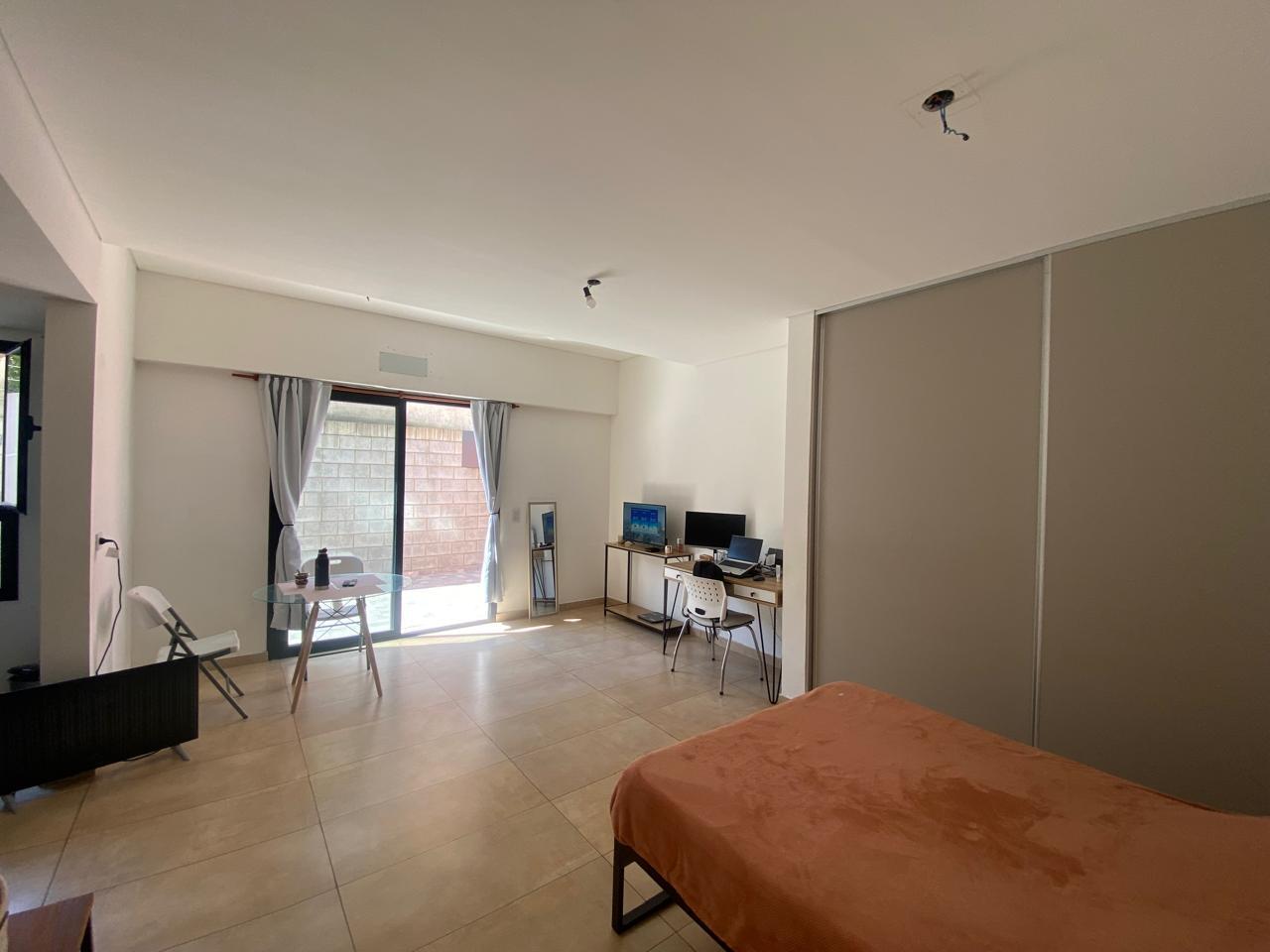 Foto de Monoambiente con patio en ALQUILER, Ituzaingó Norte, imagen 4
