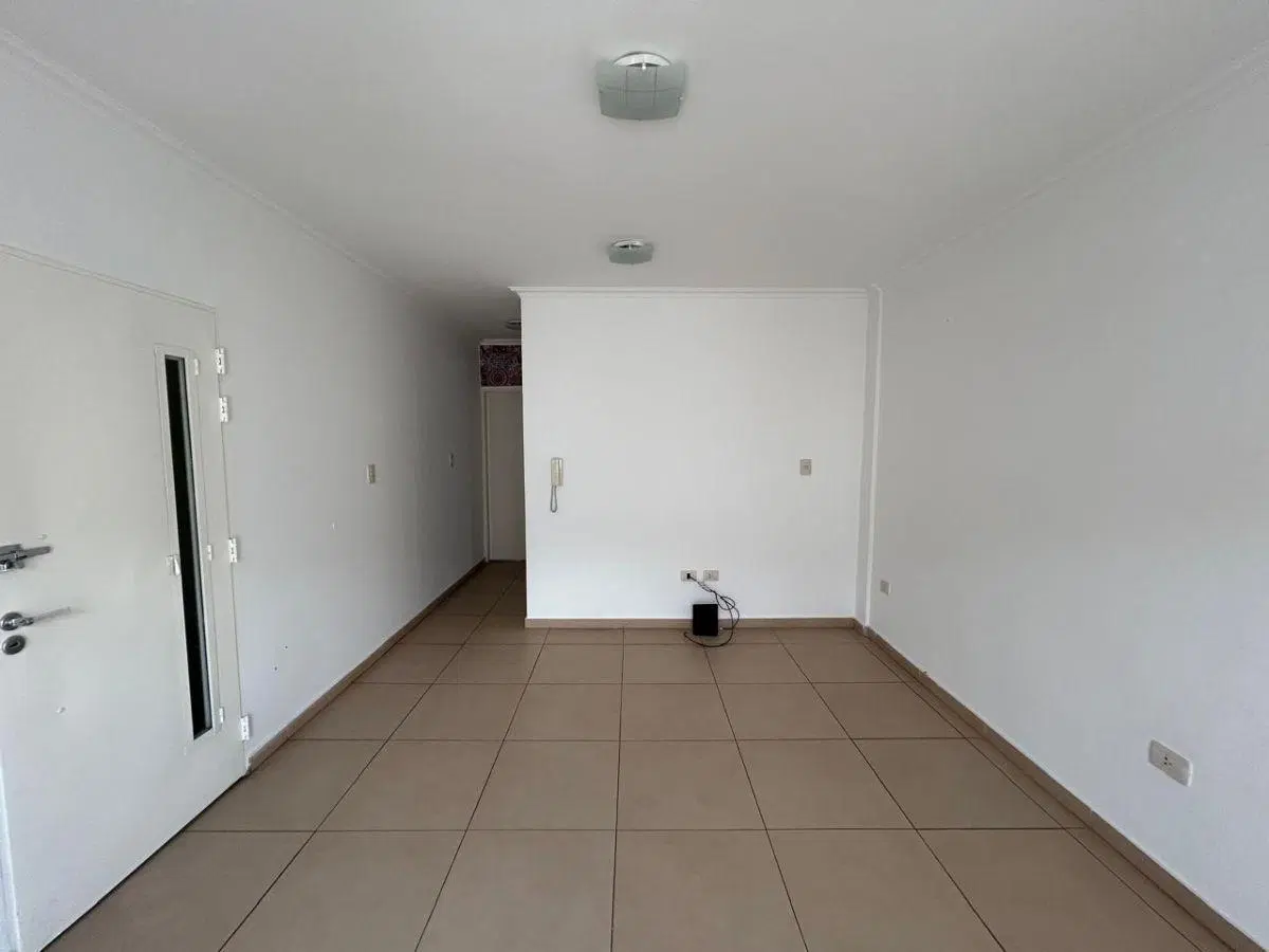 Depto. 2 amb con terraza propia en I. Casanova Centro SE VENDE ALQUILADO 8