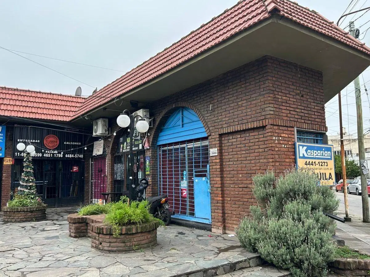 Local en esquina en alquiler en San Justo Centro 5