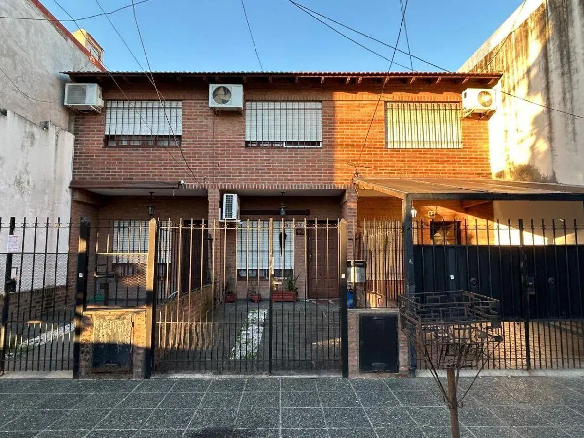 Dúplex 3 amb al Frente con e/auto en Morón Sur 3
