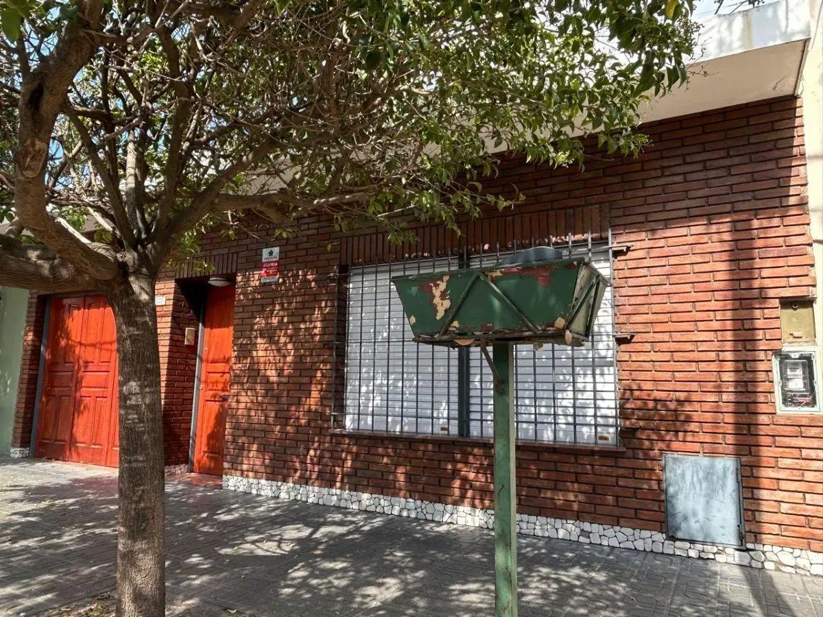 Casa 3 amb con garaje pasante y fondo libre en San Justo (Villa Constructora) 1