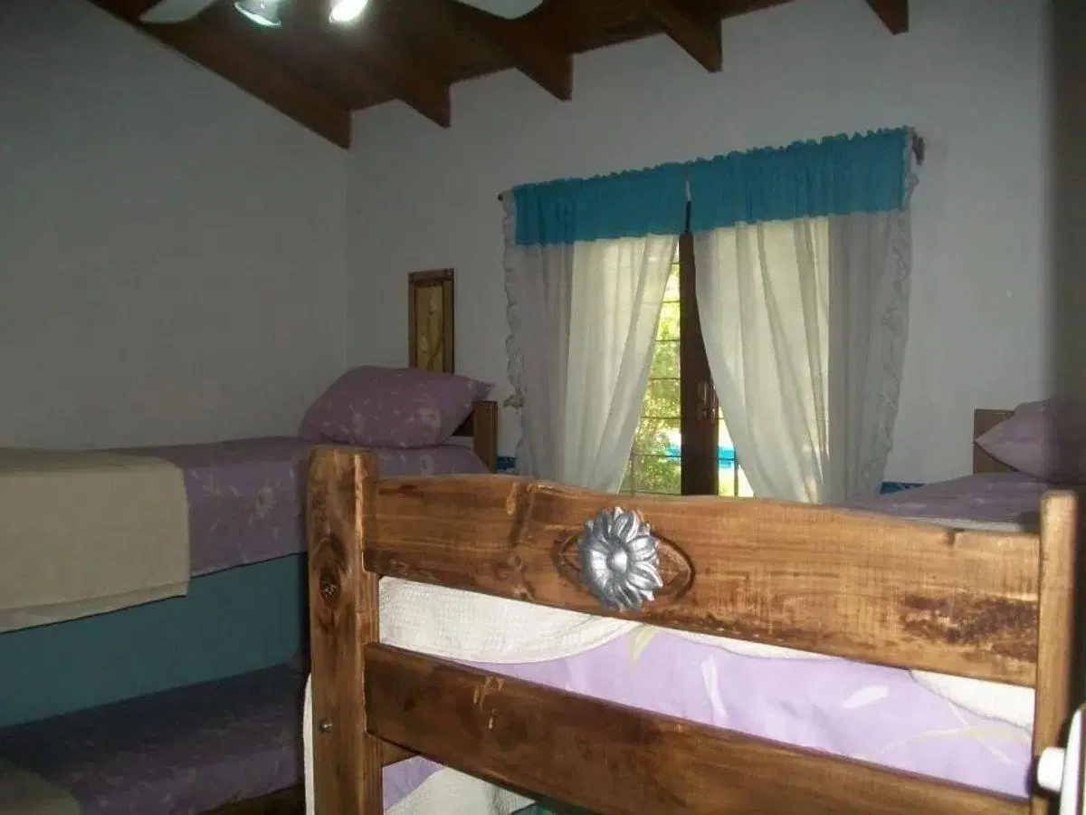 Casaquinta con piscina s/lote 25 x 77 en González Catán 2