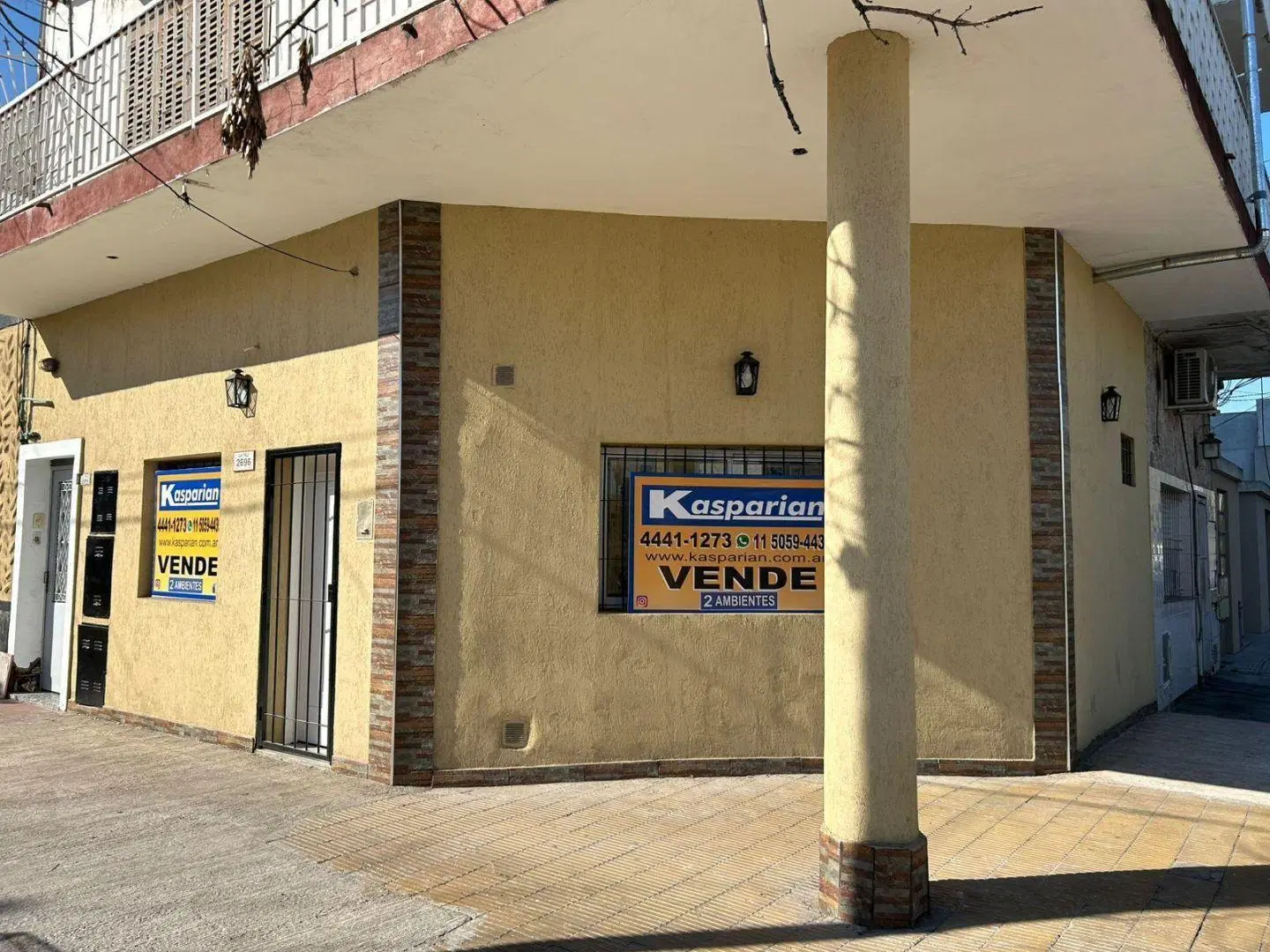 Depto. Tipo Casa 2 amb al frente "REFACCIONADO A NUEVO!!!" en V. Luzuriaga 2