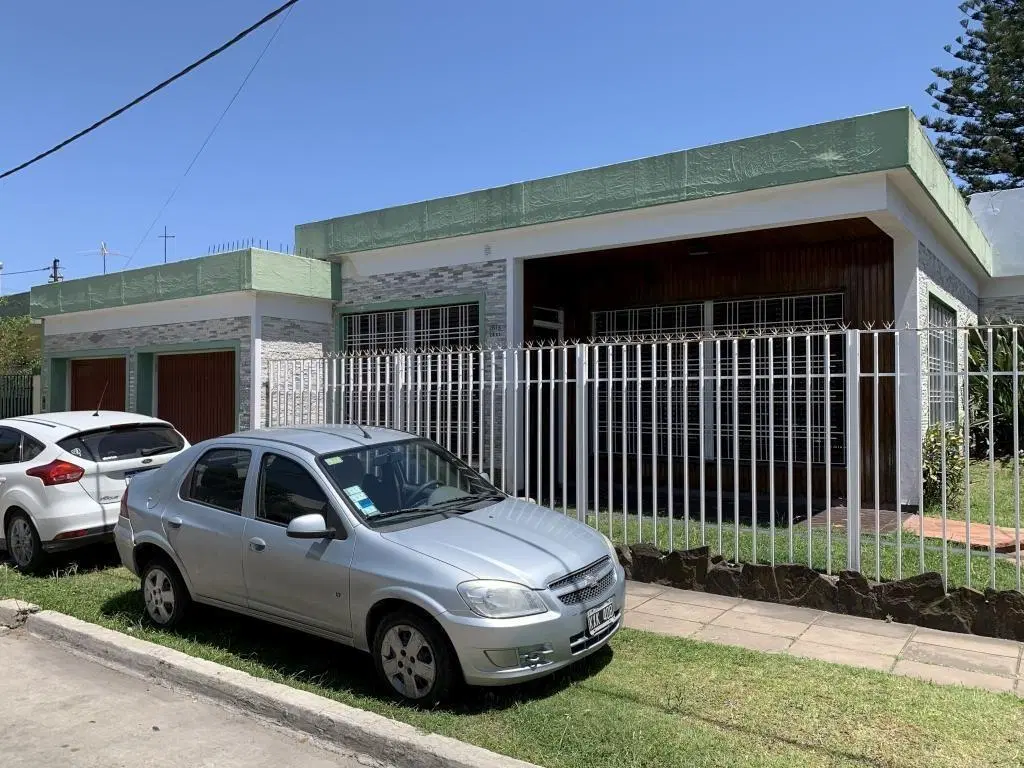 Casa 3 amb amplios con dependencia en San Justo Centro 2