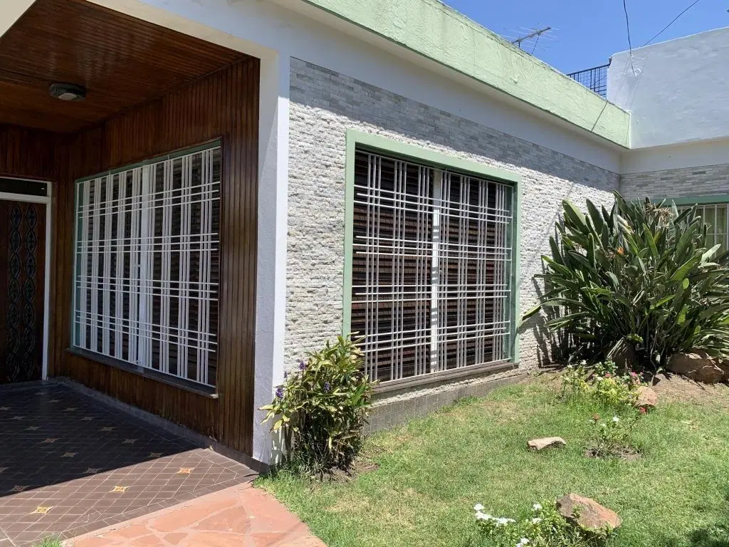 Casa 3 amb amplios con dependencia en San Justo Centro 3