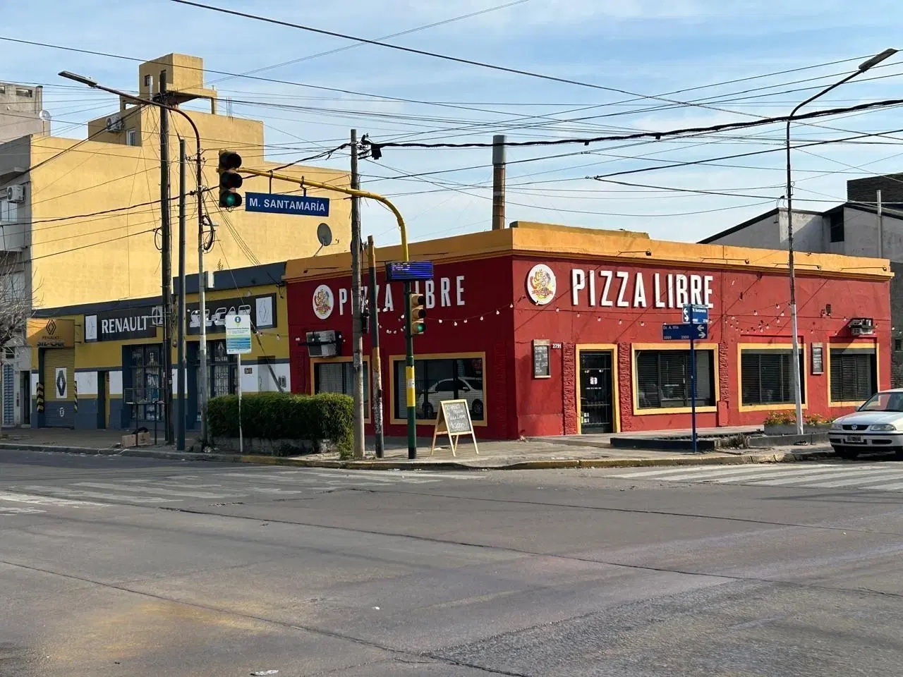 Terreno de 21,65 x 26,10 en esquina s/Avenidas en San Justo Centro 1