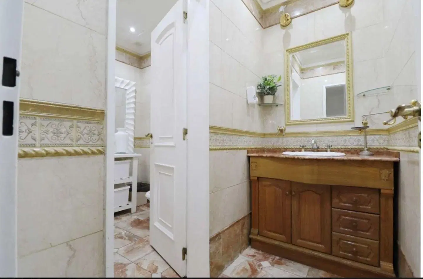 Chalet 6 amb de excelente categoría en San Justo Centro 2