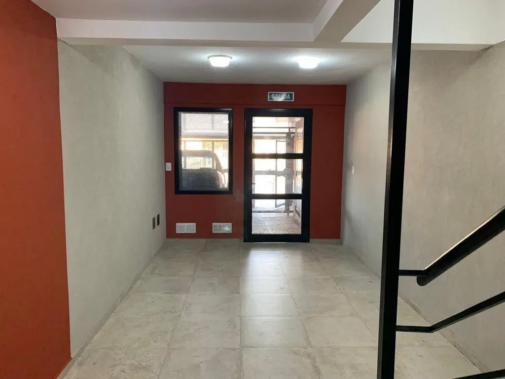 Depto. 2 amb al frente en Villa Luzuriaga - SE VENDE ALQUILADO - IDEAL INVERSOR 2