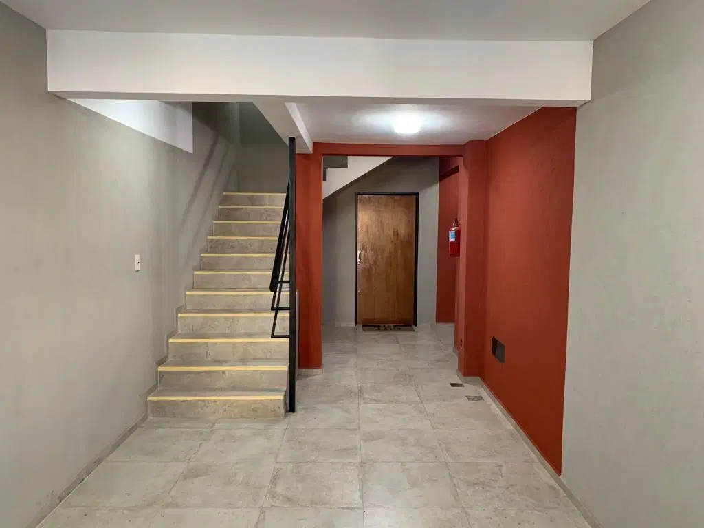 Depto. 2 amb al frente en Villa Luzuriaga - SE VENDE ALQUILADO - IDEAL INVERSOR 3