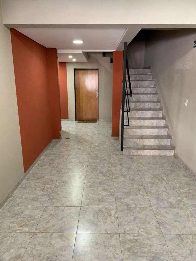 Depto. 2 amb moderno en Villa Luzuriaga - SE VENDE ALQUILADO - IDEAL INVERSOR 2