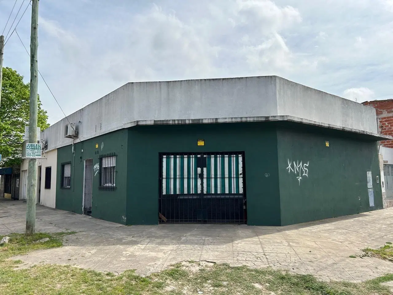 Propiedad en Block - 2 Casas 3 amb en Isidro Casanova - SE VENDEN ALQUILADAS 1