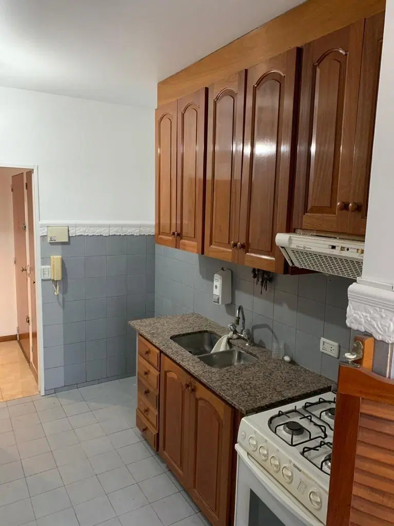 Depto. 3 amb amplios CON COCHERA en San Justo Centro SE VENDE ALQUILADO 5