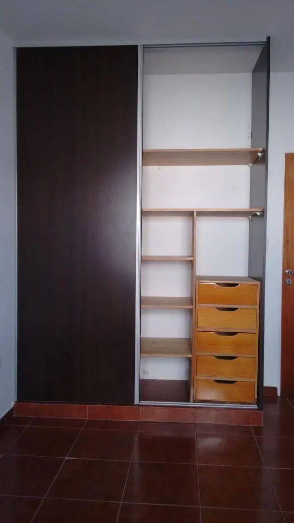 Depto. 2 amb en PB con patio en Isidro Casanova Centro SE VENDE ALQUILADO 2