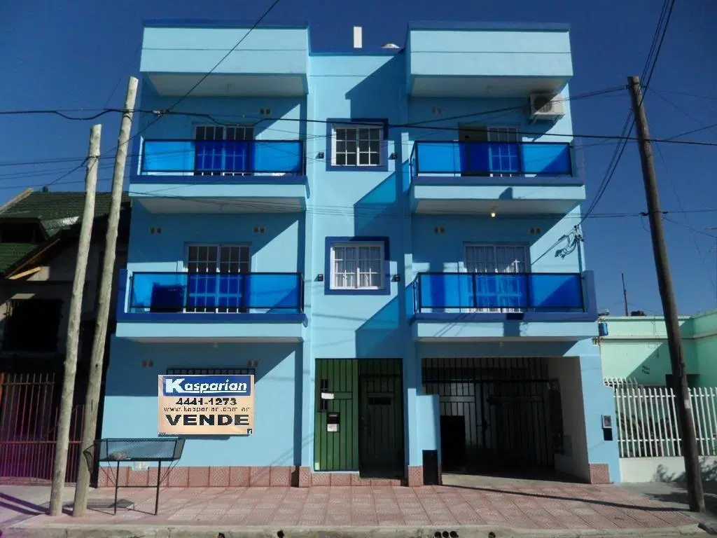 Departamento 3 ambientes. | CARACAS al 6200 5