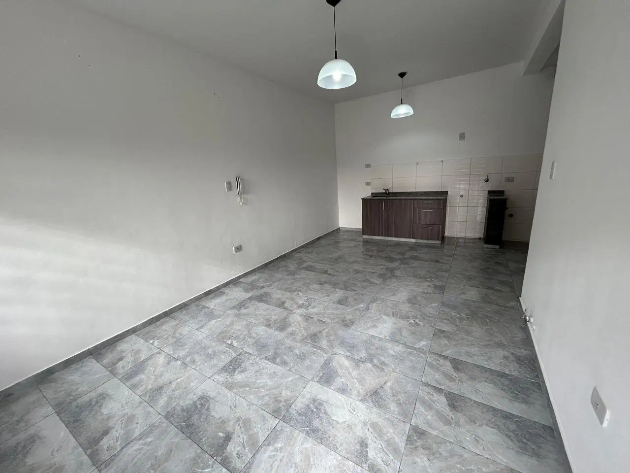 Depto. 2 amb moderno en Planta Baja al Frente en San Justo (Villa Constructora) 1