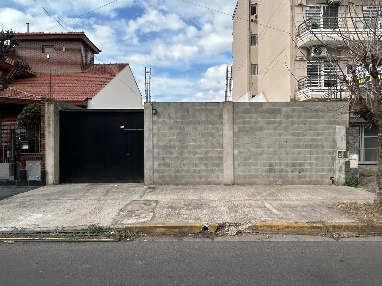 Lote de 10 x 30 con 12 cocheras en San Justo Centro 1