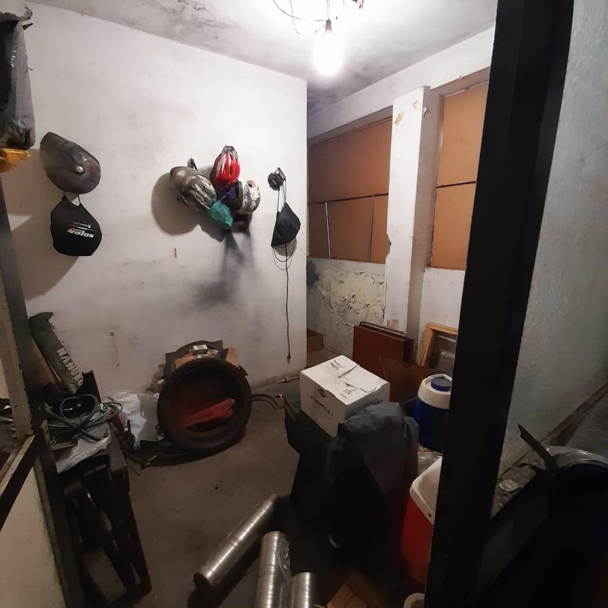 Galpon con Vivienda en Venta. Zona Ri y Comercial. 3