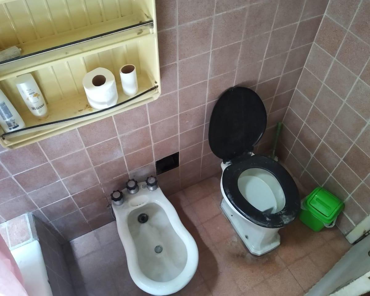 Casa Americana Para Inversor Excelente Ubicacion! 2