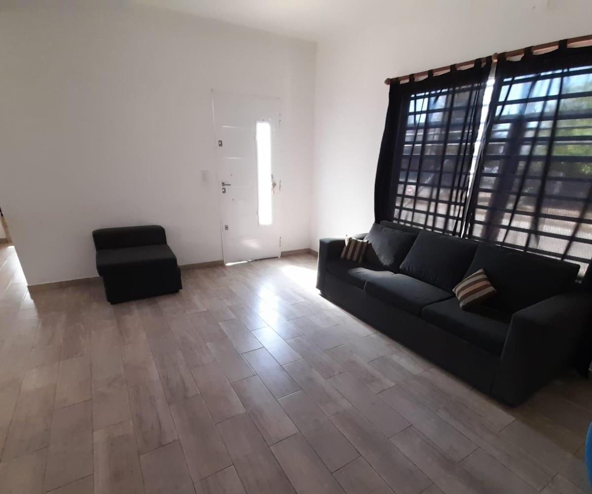 Hermosa Casa Minimalista en Venta. Ituzaingo Norte 1