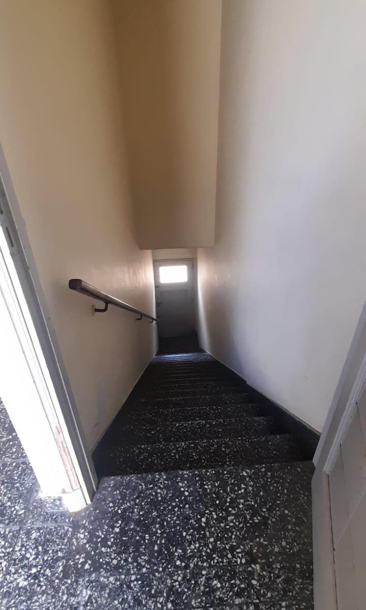 Foto de DEPTO EN P. A. EN ALQUILER. USO COMERCIAL. ITUZAINGO NORTE, imagen 2