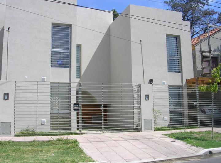 DUPLEX MINIMALISTA EN ALQUILER - ITUZAINGO NORTE 2