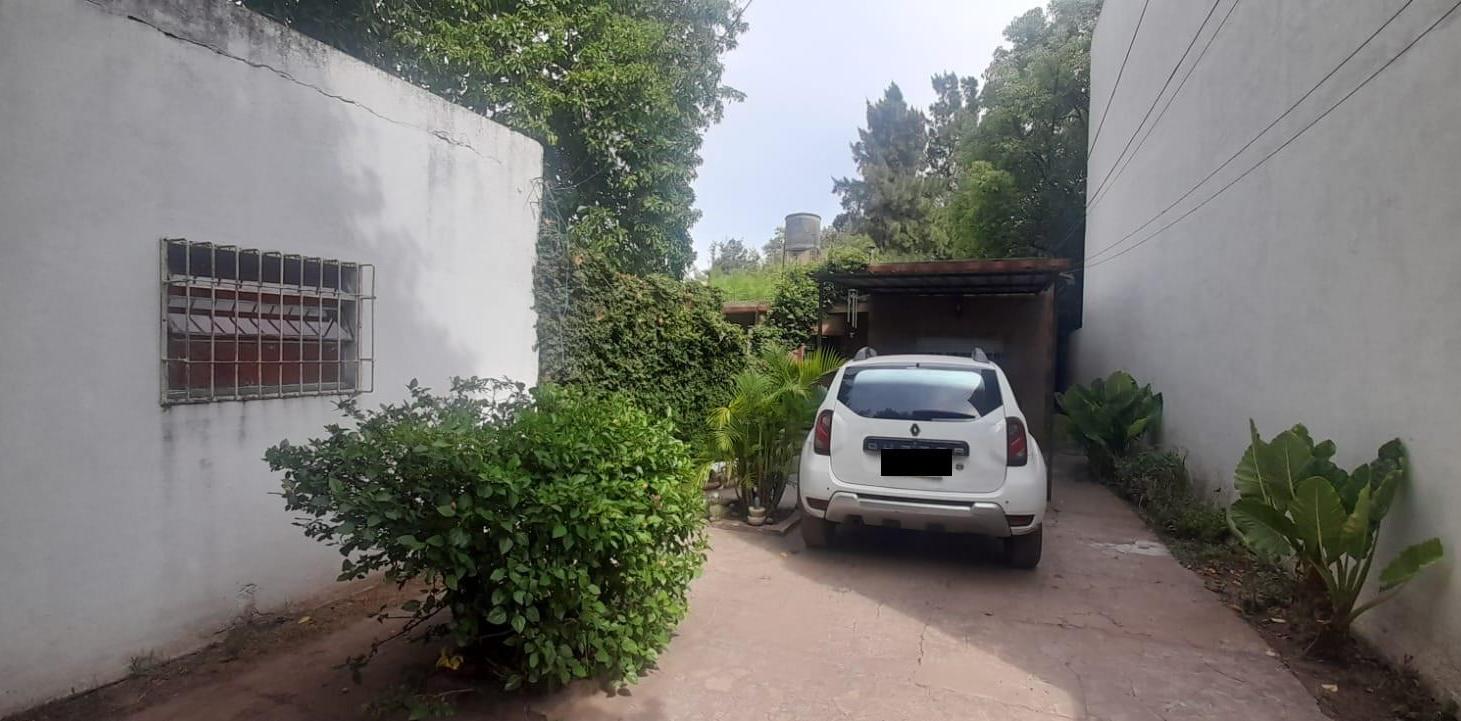Excelente vivienda c/local. VENTA. Ituzaingo Norte a 50 mts. Av. Ratti