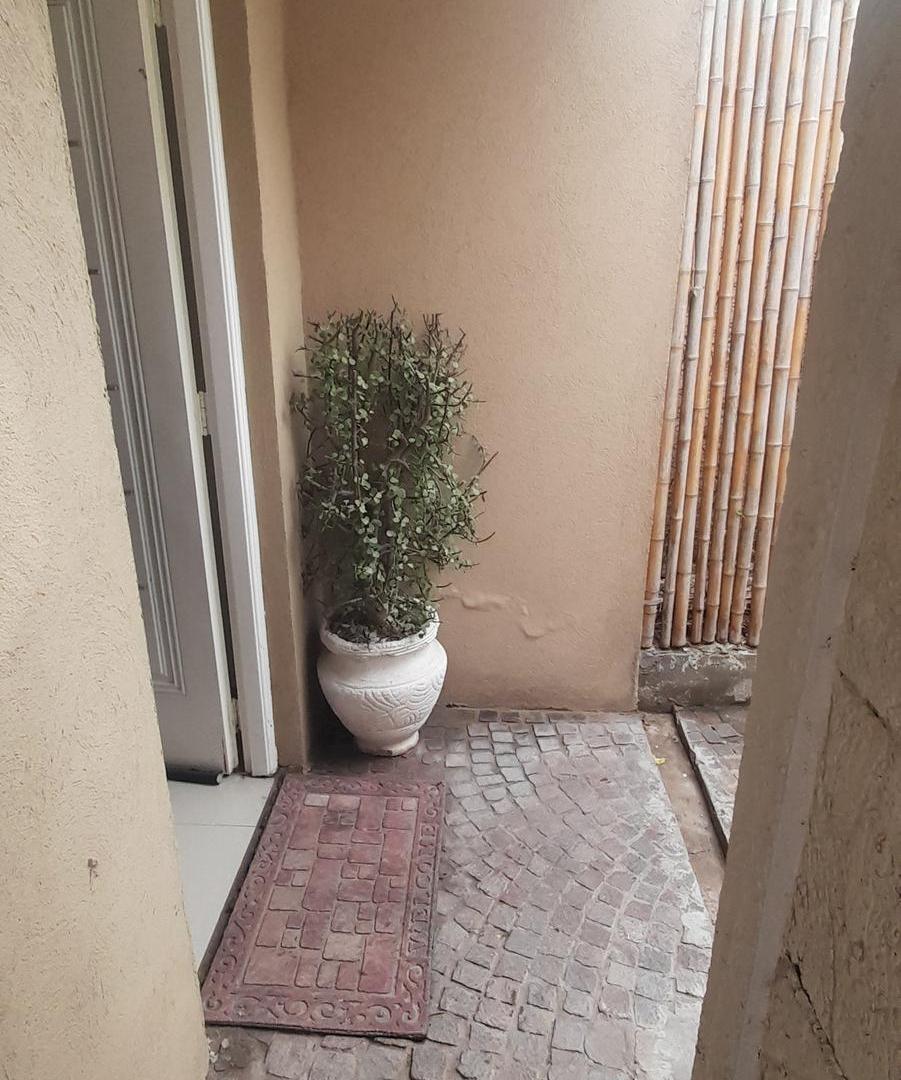 IMPECABLE CASA EN PH MINIMALISTA EN VENTA. ITUZAINGO NORTE