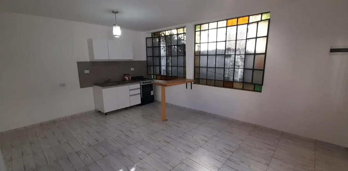 IMPECABLE CASA EN COMPLEJO HABITACIONAL. ALQUILER. ITUZAINGO NORTE 3