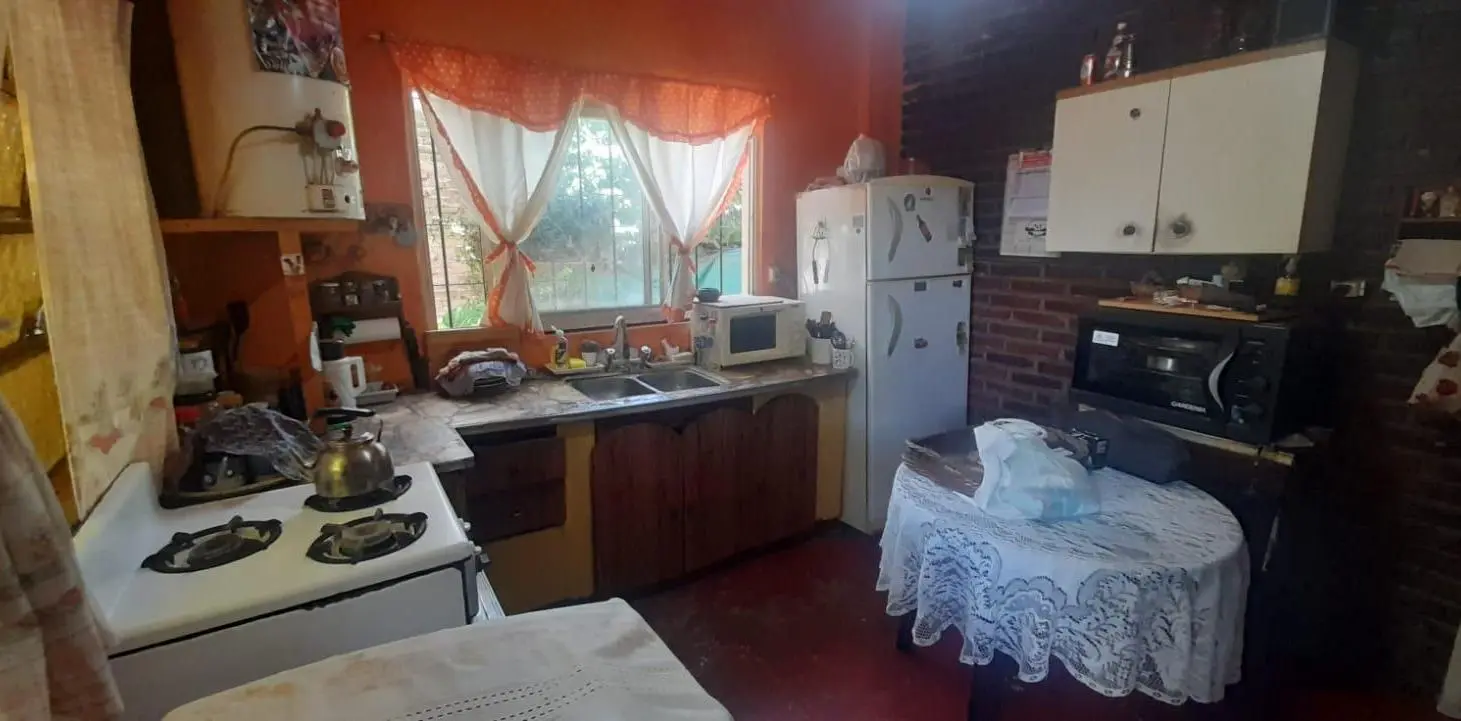 CASA Y PREMOLDEADA EN VENTA. ITUZAINGO NORTE. A MTS. CALLE PRINGLES 5