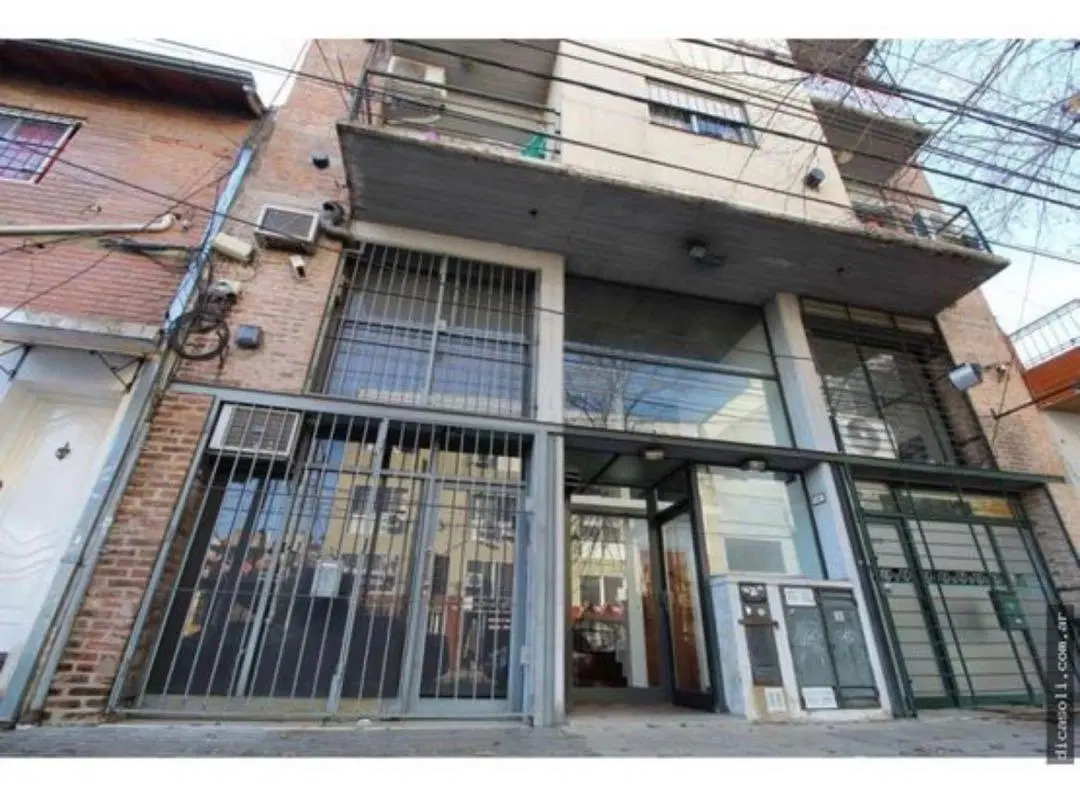 DEPARTAMENTO DOS AMBIENTES EN ALQUILER EN MORÓN EXCELENTE ESTADO 1
