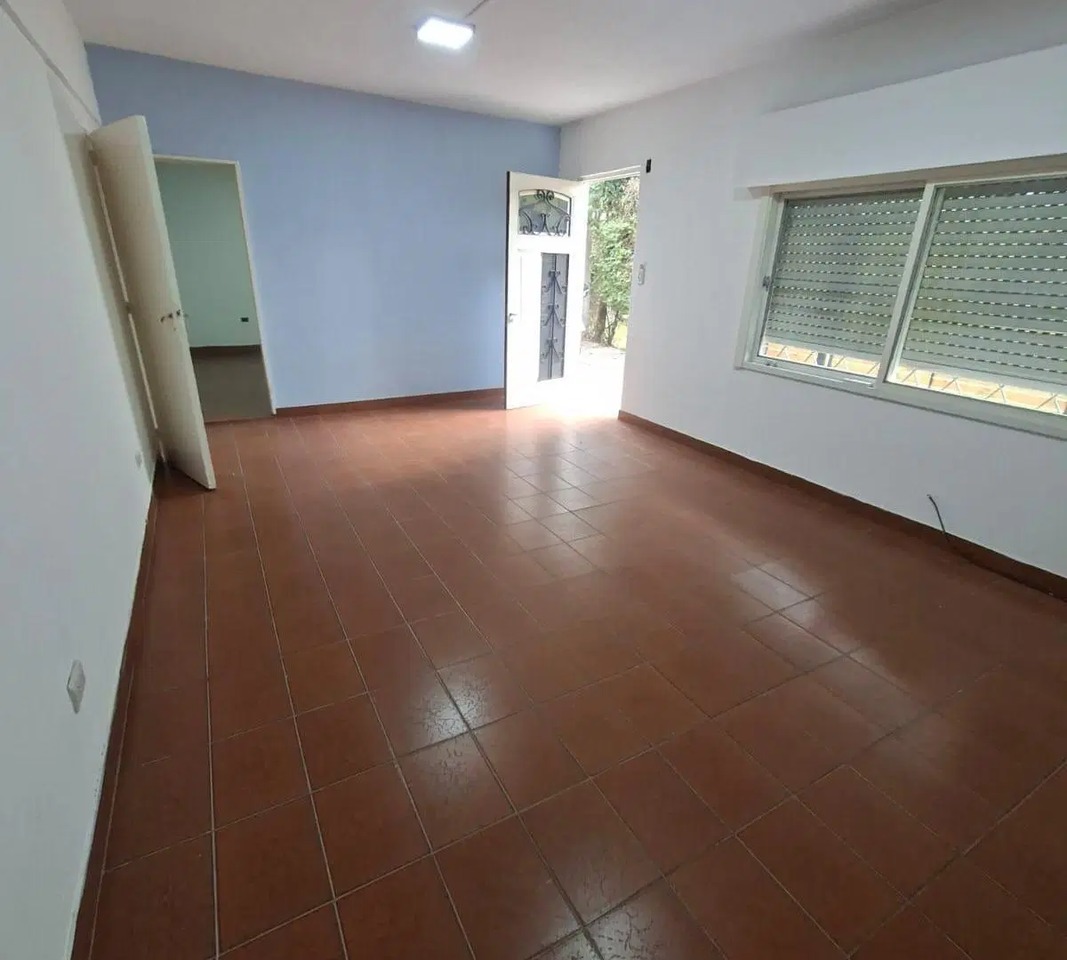 EXCELENTE PROPIEDAD EN PH. EN ALQUILER. VILLA UDAONDO 5