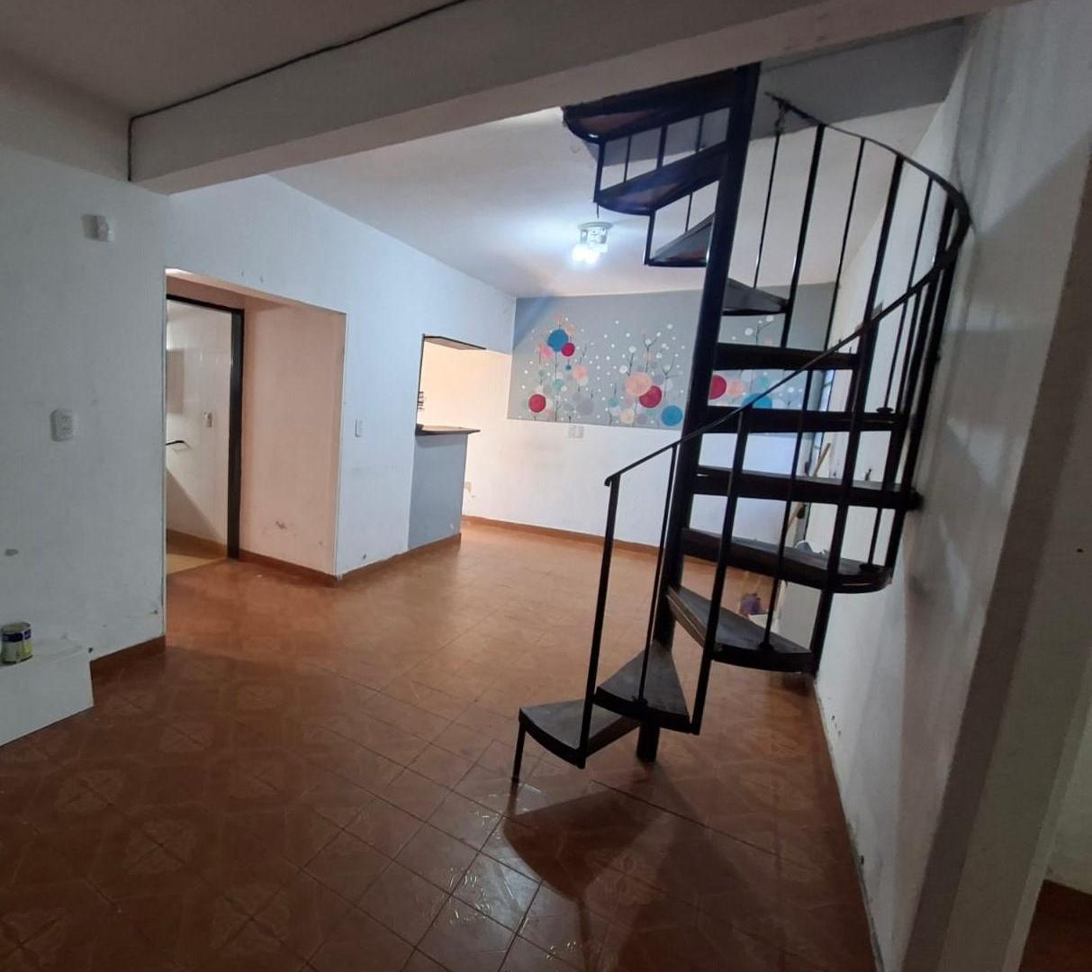 Foto de Amplio chalet en alquiler Inmejorable ubicación - ITUZAINGO NORTE, imagen 3