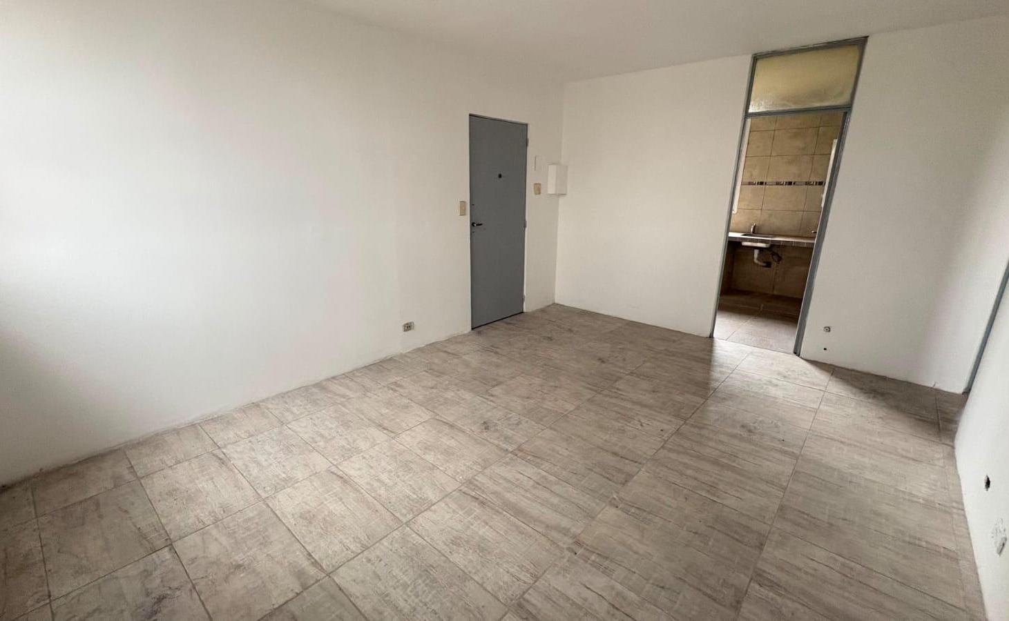 Foto de DEPARTAMENTO EN VENTA EN COMPLEJO HABITACIONAL. HAEDO NORTE, imagen 4