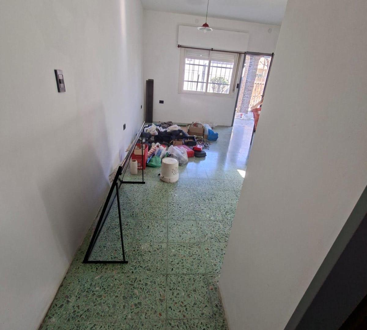 Foto de HERMOSA CASA EN PH. EN ALQUILER. ITUZAINGO SUR, imagen 2