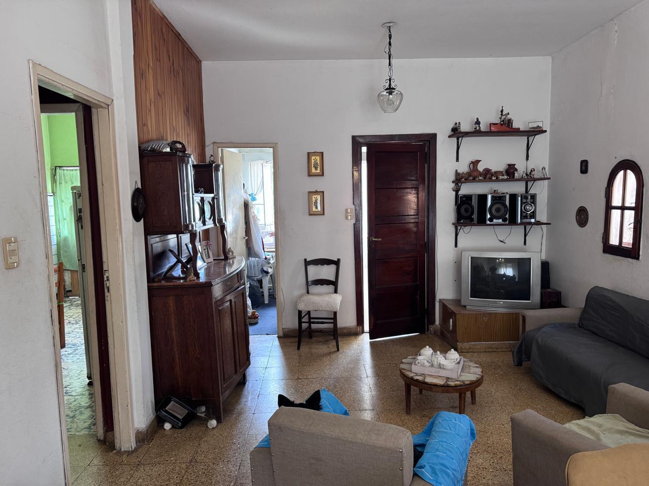 Foto de 3 LOCALES CON VIVIENDA. ZONA COMERCIAL EN VENTA. ITUZAINGO NORTE, imagen 1