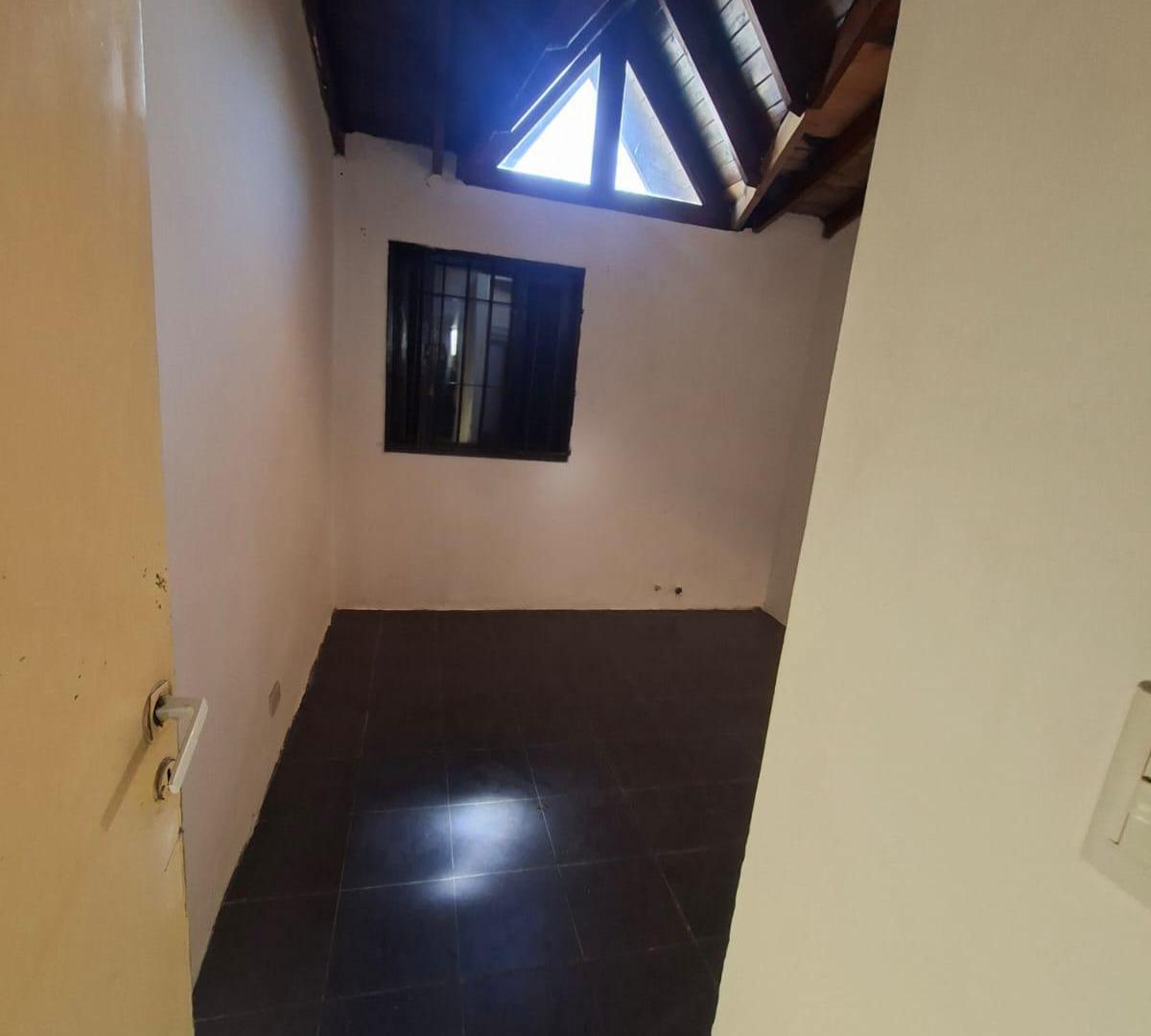 Foto de CASA EN PH en Alquiler. ITUZAINGO NORTE, imagen 5