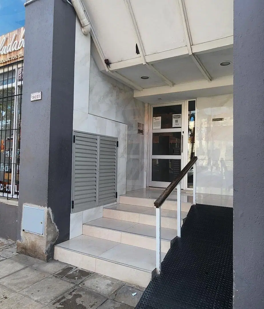 Departamento 2 amb con escritorio/ Villa Primera 4