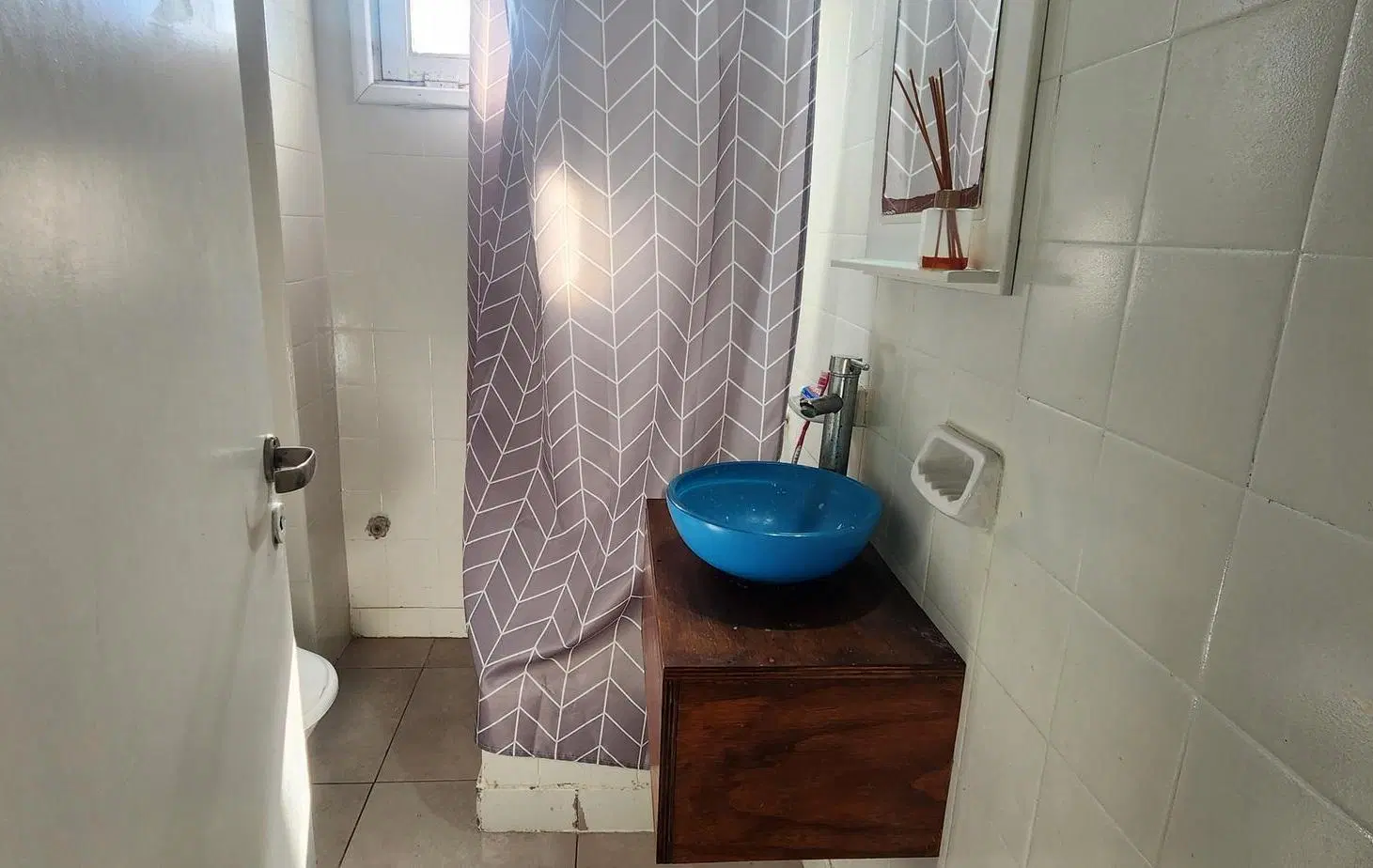 Departamento 2 amb con escritorio/ Villa Primera 5