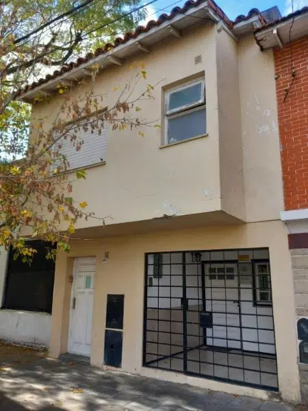 PH al frente en planta baja/ Zona Chauvin 1