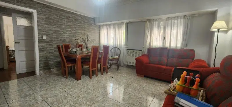 Departamento 4amb a la calle/ Zona Plaza Mitre 5