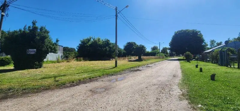 Terreno en esquina/ Estación camet/ calle asfaltada 5